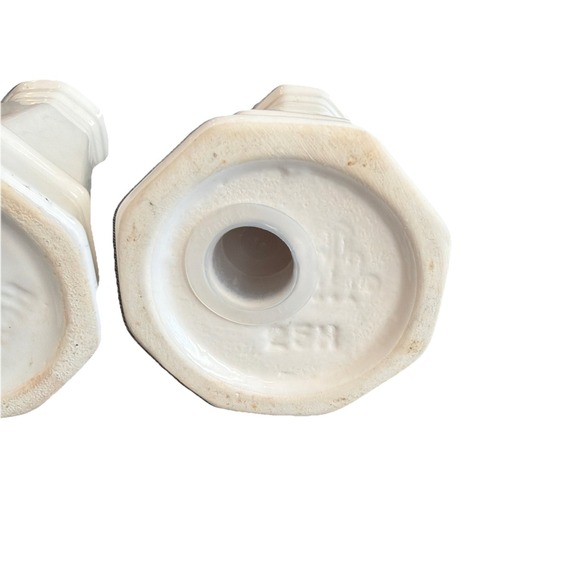 Pfaltzgraff Heritage Salt And Pepper - Picture 3 of 4